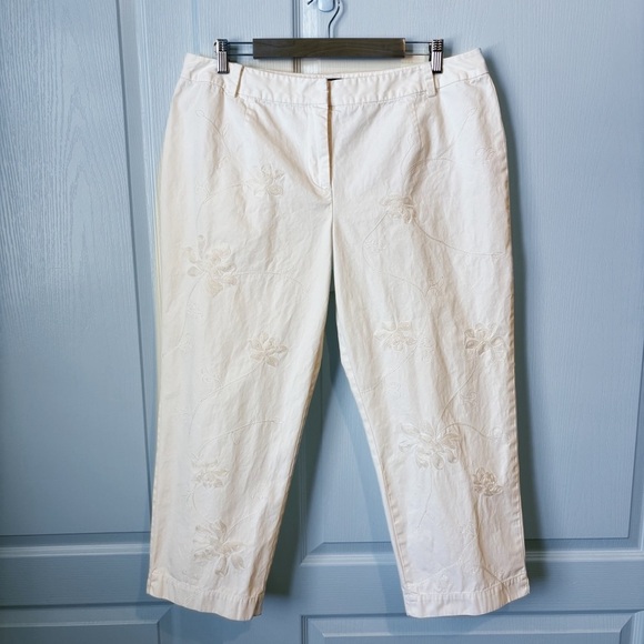 Talbots White Straight Cropped Pants With White Embroidered Flowers Women’s 14W - Picture 1 of 10